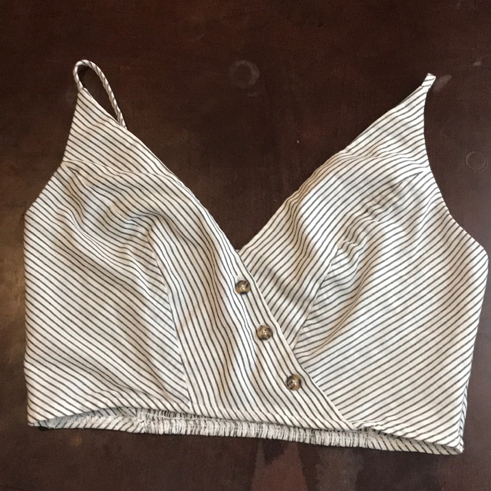 Black and white stripped crop top